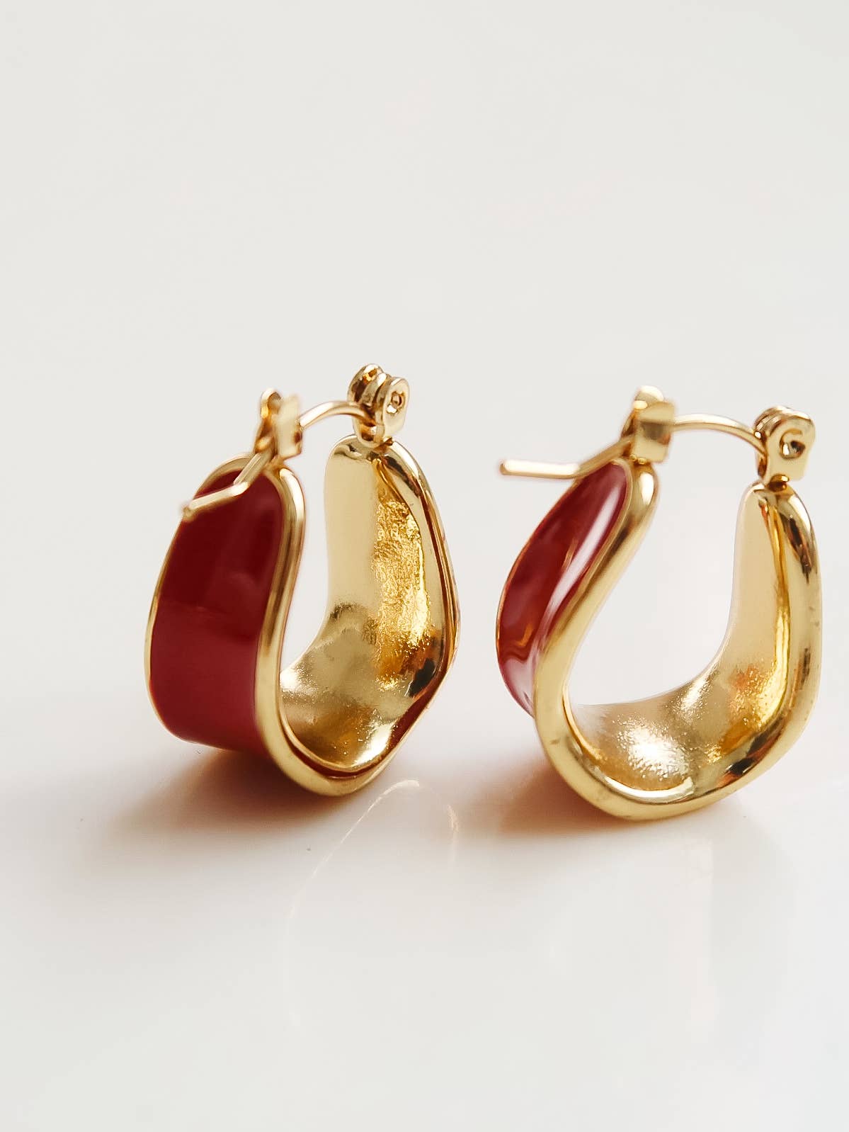 18K Gold Non-Tarnish Classic Hoop Earring